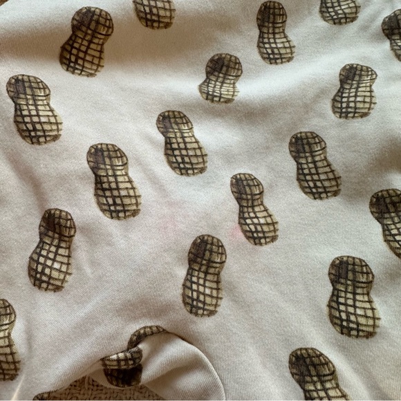 Kate Quinn Footie - Picture 3 of 4